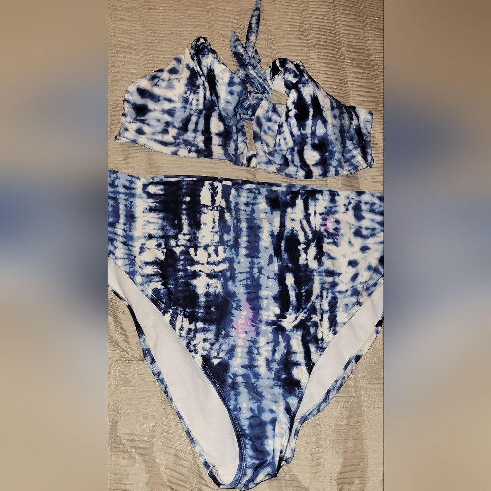 Blue and White Tie-Dye Swimsuit 2 Piece Set